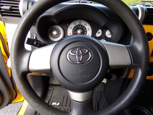 Used 2007 Toyota FJ Cruiser 4WD image 26