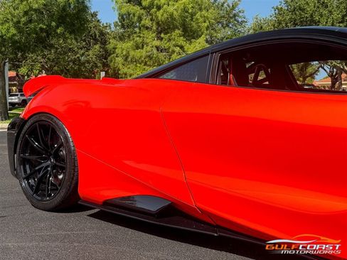 Used 2021 McLaren 765LT RWD image 55