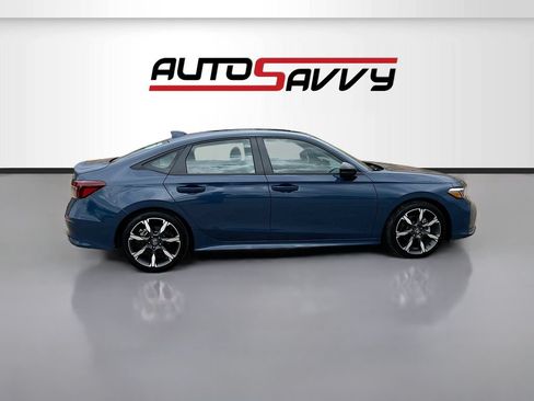 Used 2025 Honda Civic Sport Touring image 8