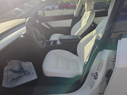 Used 2021 Tesla Model 3 Standard Range Plus RWD image 6