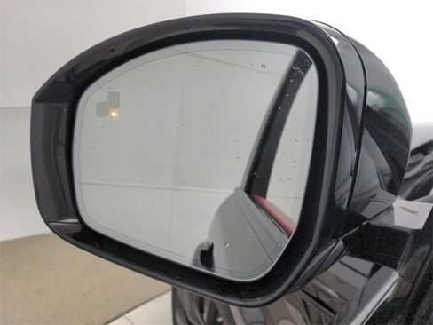 Used 2022 Land Rover Range Rover Sport HST image 28