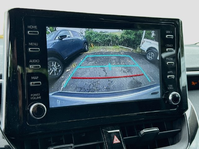 Used 2020 Toyota Corolla LE FWD image 19