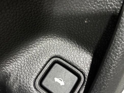 Used 2019 Honda Accord EX-L image 19