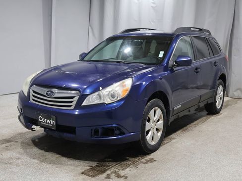 Used 2011 Subaru Outback 2.5i Limited image 11
