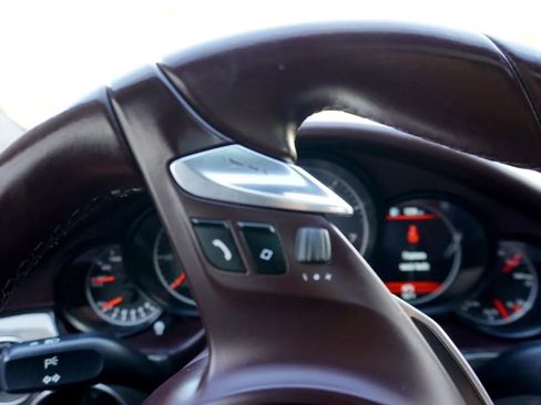 Used 2014 Porsche Panamera GTS image 22