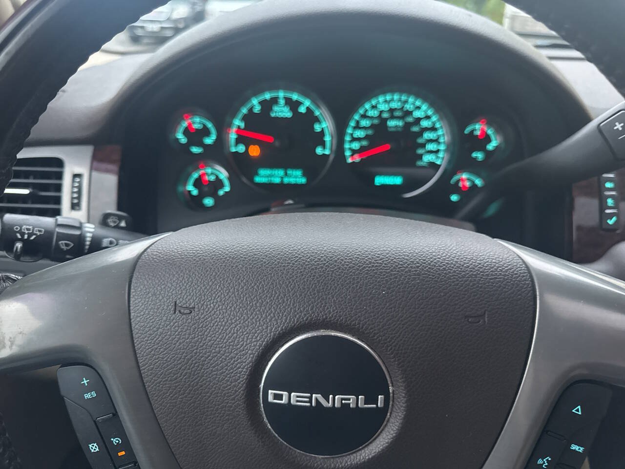 Used 2008 GMC Yukon XL Denali AWD/4WD image 27