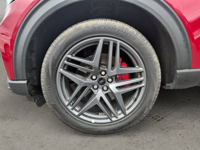 Used 2026 Ford Explorer ST-Line w/ ST-Line Street Pack AWD/4WD image 14