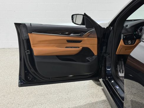 Used 2018 BMW 640i Gran Turismo xDrive 640i Gran Turismo xDrive Sedan image 11