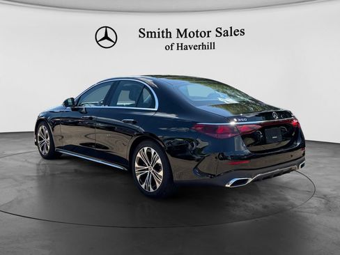 Used 2025 Mercedes-Benz E 350 4MATIC Sedan image 3