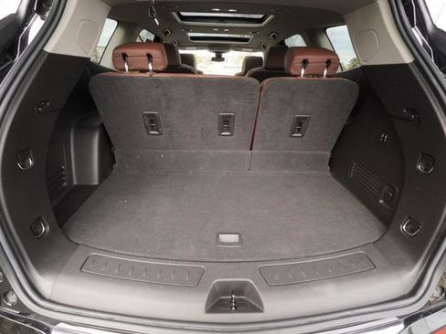 Used 2021 Buick Enclave Avenir w/ Avenir Technology Package image 34