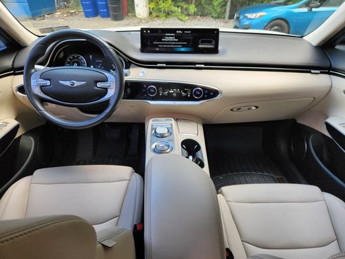 Used 2022 Genesis GV70 2.5T AWD/4WD image 7