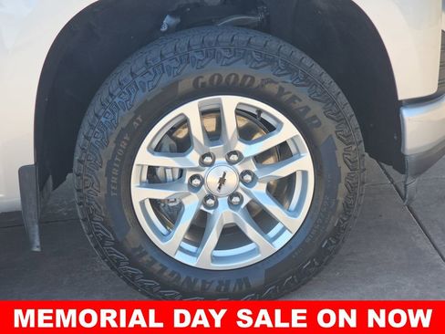 Used 2021 Chevrolet Silverado 1500 RST AWD/4WD image 37