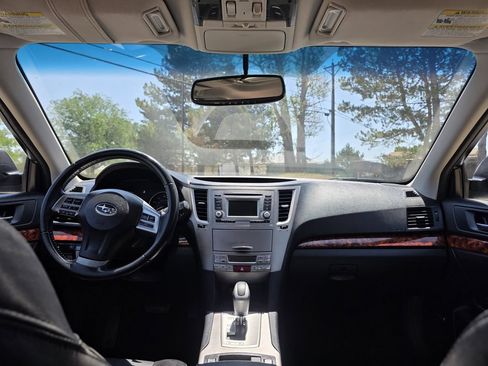 Used 2012 Subaru Outback 3.6R Limited w/ Moonroof Pkg AWD/4WD image 22