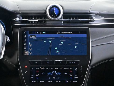 Used 2025 Maserati Grecale GT AWD/4WD image 13