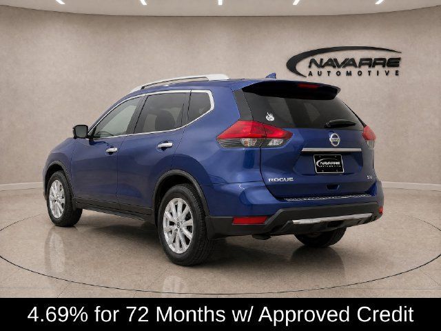 Used 2017 Nissan Rogue SV w/ Sun & Sound Touring Package FWD image 5