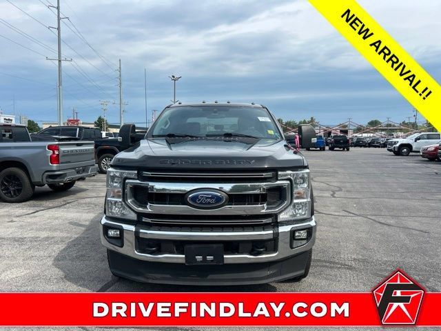Used 2021 Ford F250 XLT w/ XLT Value Package AWD/4WD image 2