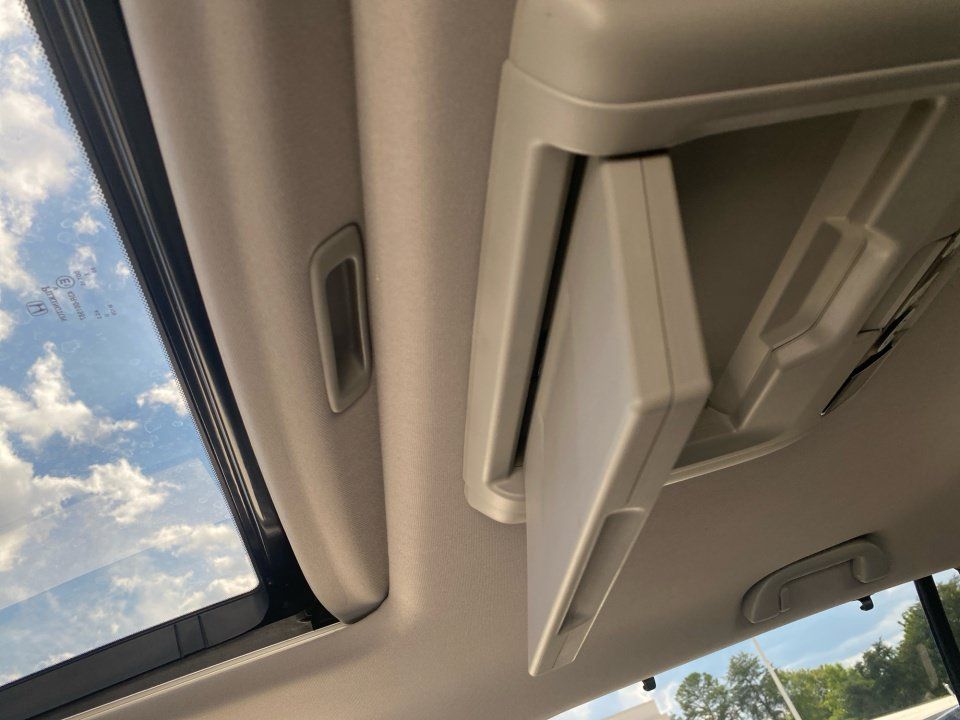 Used 2016 Honda Pilot Touring image 25