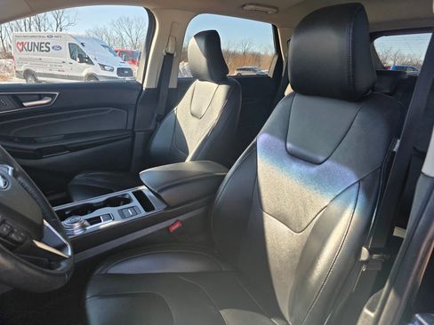 Used 2022 Ford Edge Titanium w/ Equipment Group 301A AWD/4WD image 28