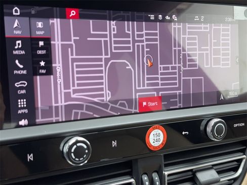 Used 2025 Porsche Macan Turbo image 24