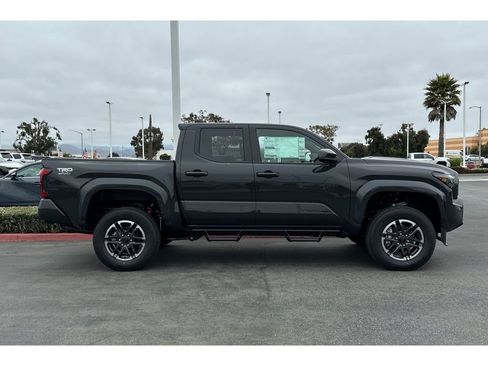 New 2025 Toyota Tacoma TRD Sport image 3