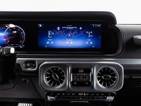 Certified 2025 Mercedes-Benz G 63 AMG 4MATIC image 16