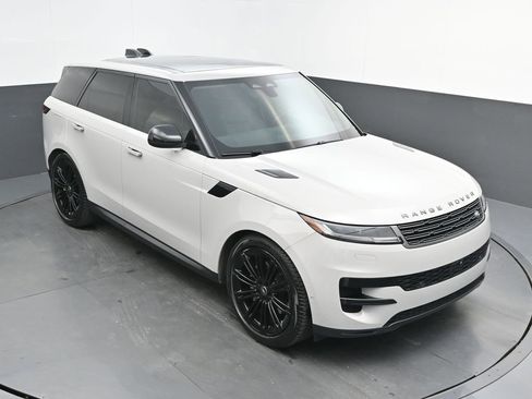 Used 2024 Land Rover Range Rover Sport SE AWD/4WD image 35