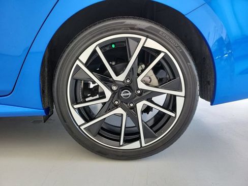 Used 2024 Nissan Sentra SR FWD image 11