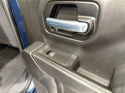 Used 2020 Chevrolet Silverado 1500 Custom Trail Boss w/ Custom Convenience Package image 27