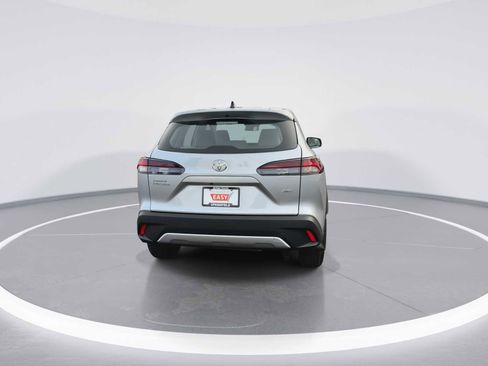 New 2026 Toyota Corolla Cross L image 7