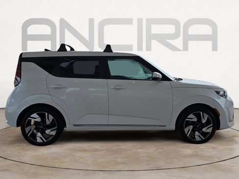 Certified 2023 Kia Soul GT-Line image 10