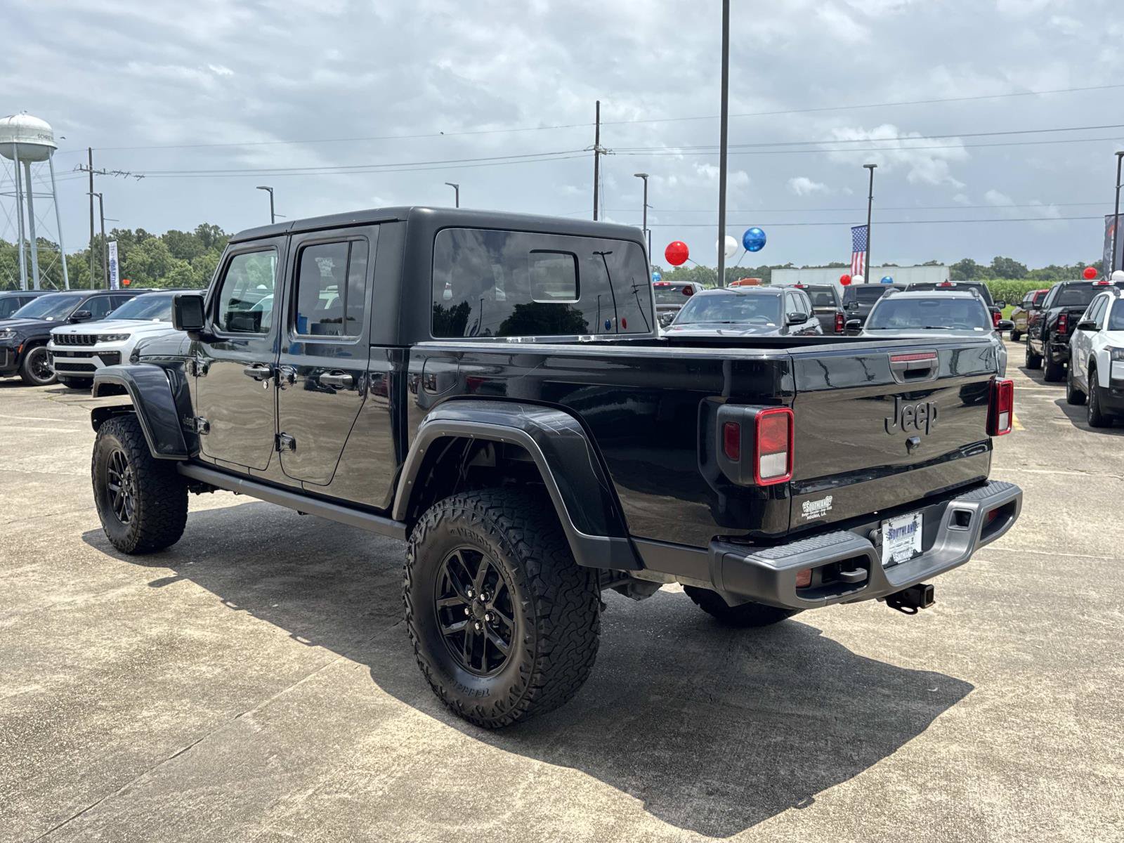 Used 2022 Jeep Gladiator Sport AWD/4WD image 5