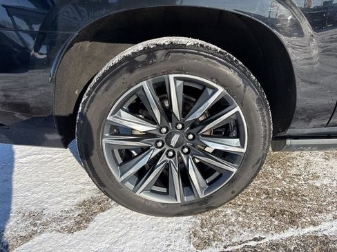 Used 2024 Cadillac Escalade ESV Sport Platinum AWD/4WD image 10