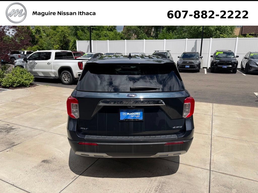 Used 2024 Ford Explorer XLT w/ Equipment Group 202A AWD/4WD image 7