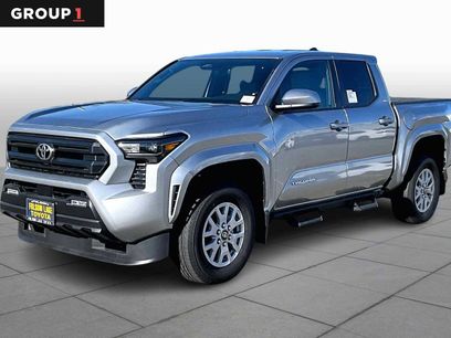 New 2025 Toyota Tacoma SR5