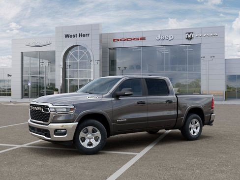 Used 2026 RAM 1500 Big Horn AWD/4WD image 2