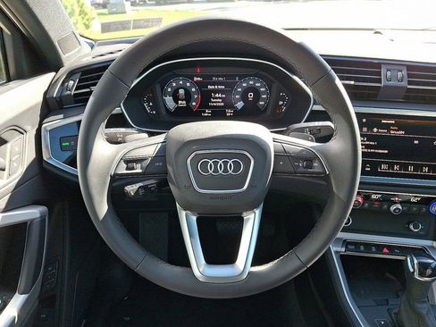 New 2025 Audi Q3 2.0T Premium image 18