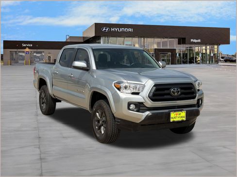 Used 2023 Toyota Tacoma SR5 RWD image 7