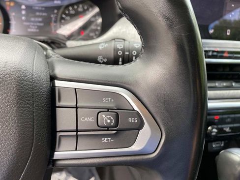 Used 2022 Jeep Compass Latitude image 14