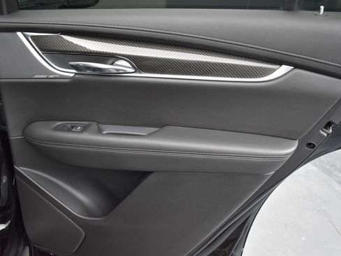 Used 2021 Cadillac XT6 Sport image 33