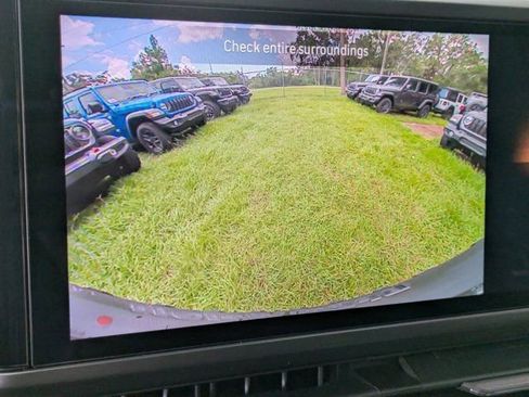 New 2025 Jeep Wrangler Rubicon w/ XTREMEE 35" Tire Package image 19