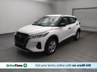Used 2024 Nissan Kicks S image 1