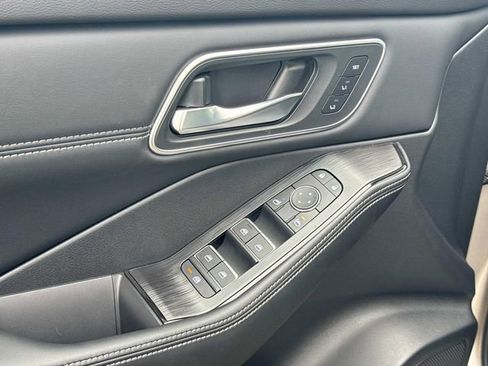 New 2026 Nissan Rogue Platinum w/ Platinum Premium Package image 22