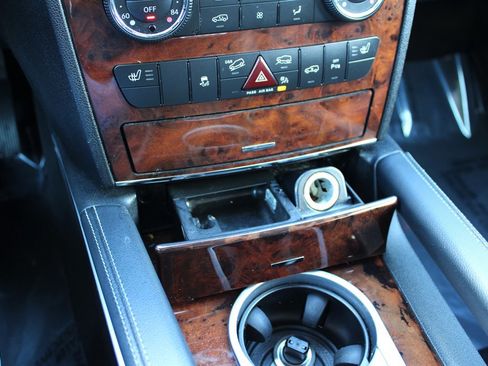 Used 2012 Mercedes-Benz GL 450 4MATIC image 29