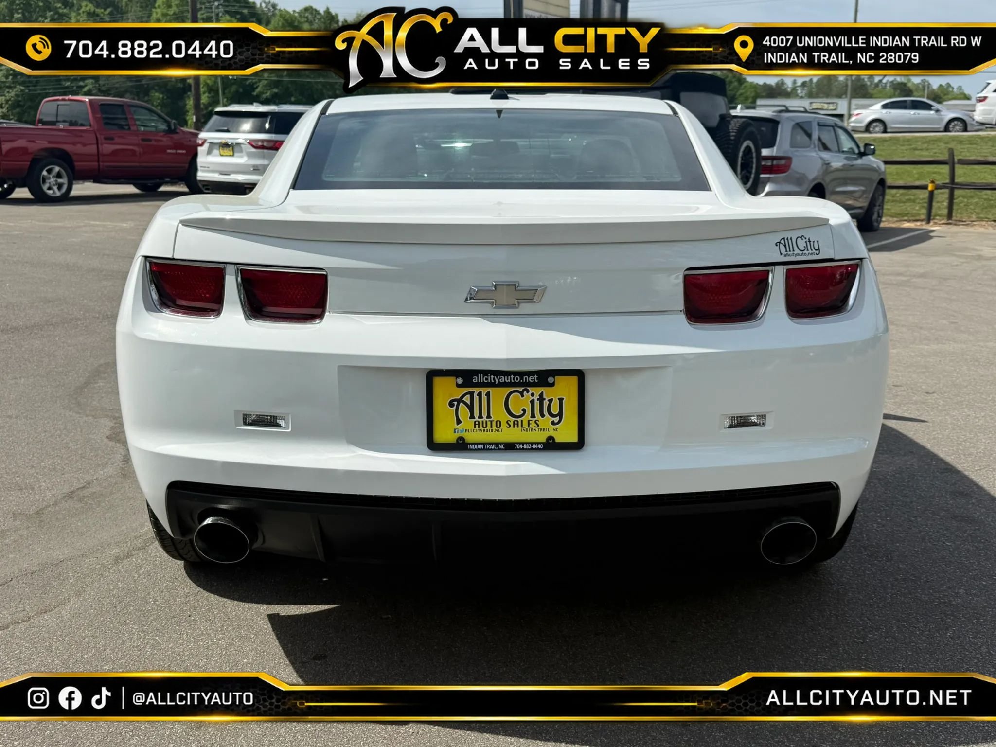 Used 2013 Chevrolet Camaro LT RWD image 6