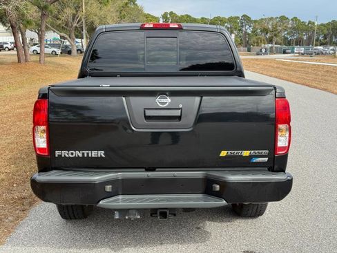 Used 2019 Nissan Frontier Desert Runner image 9