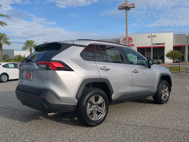 Certified 2024 Toyota RAV4 LE AWD/4WD image 4