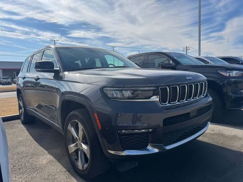 Used 2021 Jeep Grand Cherokee L Limited image 3