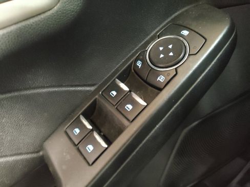 Used 2021 Ford Escape SE w/ SE Sport Appearance Package image 27