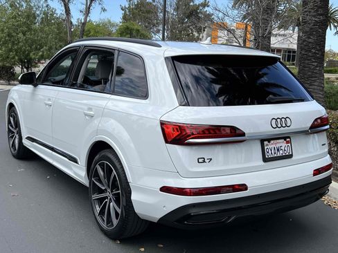 Used 2021 Audi Q7 3.0T Premium Plus w/ Premium Plus Package image 2