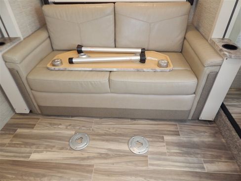 Used 2022 Ford E-350 and Econoline 350 Super Duty w/ A/C Prep Package RWD image 43